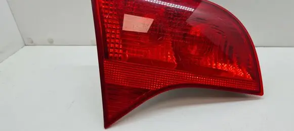 Audi A4 S4 B7 8E 8H Tailgate rear/tail lights 8E9945093