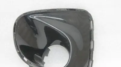 Toyota Avensis T270 Front fog light trim/grill 8148205040