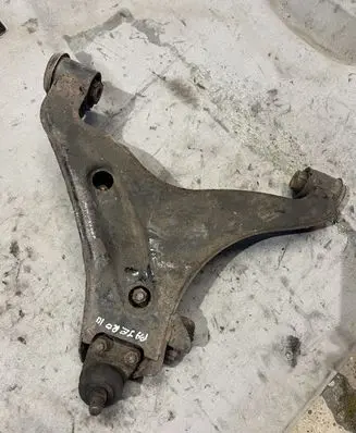 Mitsubishi Pajero Front lower control arm/wishbone