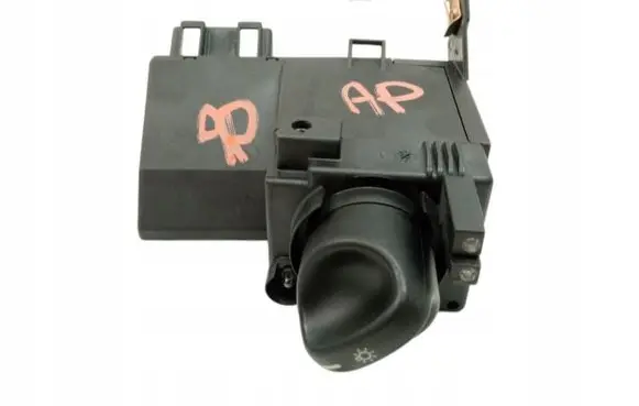 Mercedes-Benz E W210 Light switch 2105450104