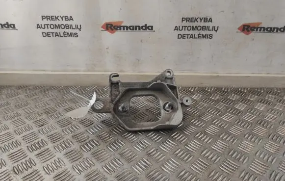 Renault Kadjar Gearbox mounting bracket 112221641R