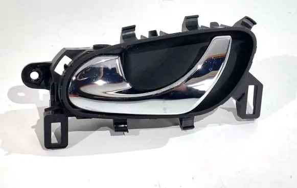 Nissan Qashqai Front door interior handle