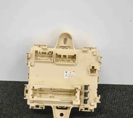 Lexus RX 330 - 350 - 400H Fuse box set