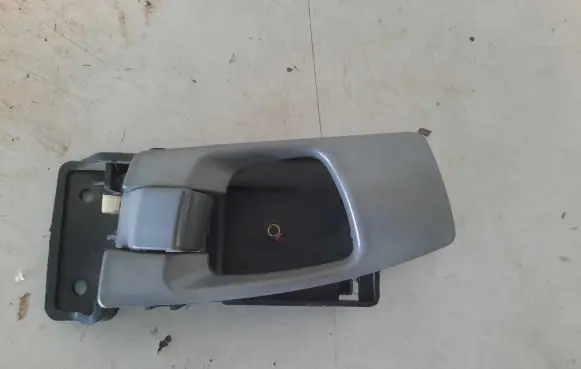 KIA Carens I Rear door exterior handle