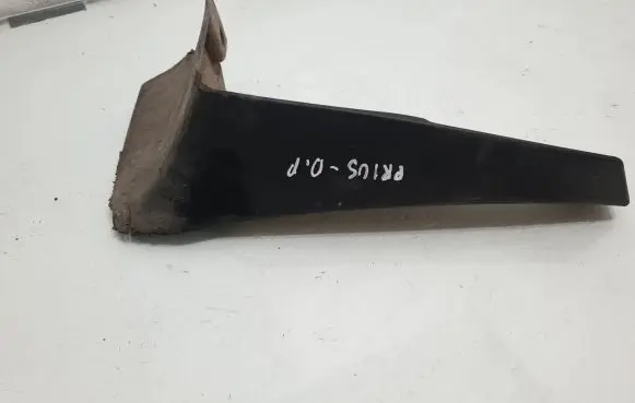 Toyota Prius (XW30) Front mudguard 5144412050