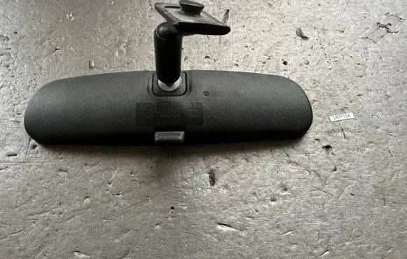Mitsubishi Pajero Rear view mirror (interior) MR444490