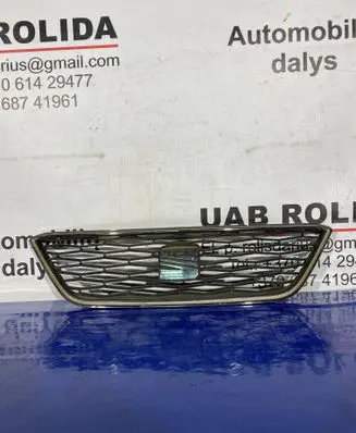 Seat Ibiza IV (6J,6P) Front bumper upper radiator grill 6J0853654C