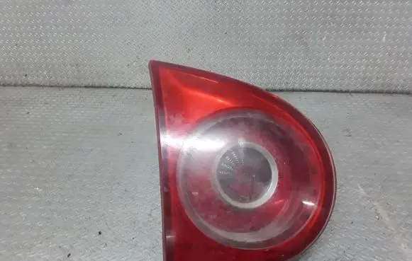 Volkswagen Golf V Tailgate rear/tail lights 1K6945107C