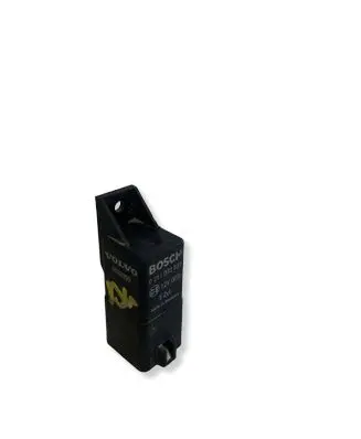 Volvo XC90 Glow plug pre-heat relay 8692859 0281003037