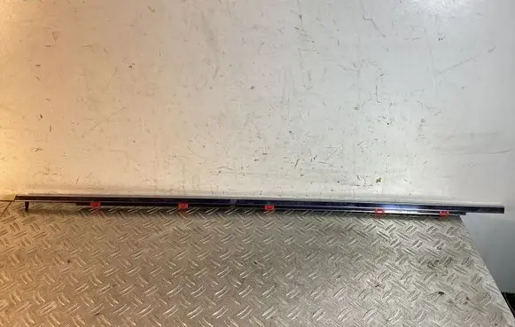 Lexus RX 450H Loading door glass trim molding 