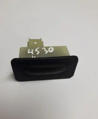 Renault Scenic I Tailgate glass/window release handle 8200000900