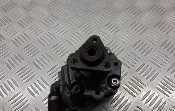 Audi A6 S6 C6 4F Power steering pump 4F0145156C