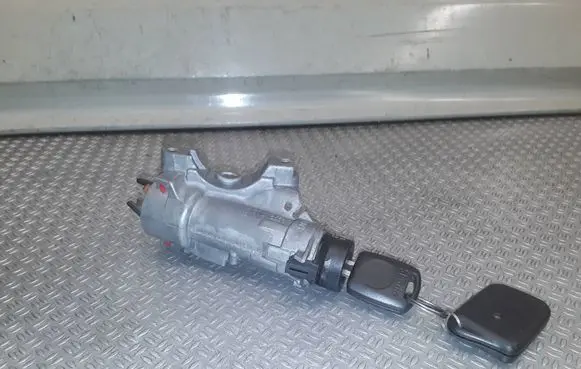 Skoda Fabia Mk2 (5J) Ignition lock 4B0905851C