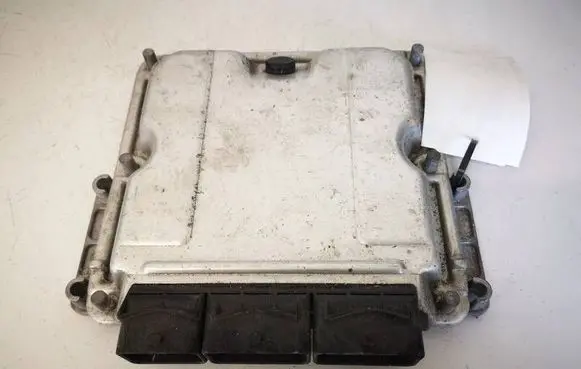 Renault Trafic II (X83) Engine control unit/module 0281010633
