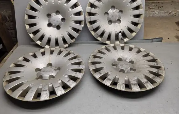 Saab 9-3 Ver2 R16 wheel hub/cap/trim 12785702