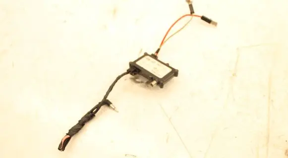 Hyundai Sonata Aerial antenna amplifier 962703K001