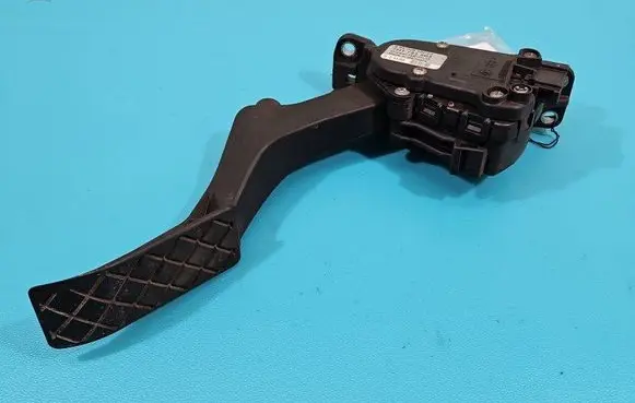 Volkswagen Transporter - Caravelle T5 Accelerator throttle pedal 7H1721503D IMPRK1452140