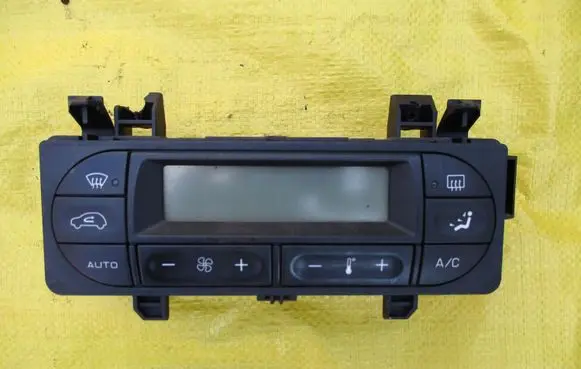 Citroen C2 Climate control unit 96530443XT