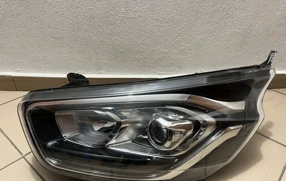 Ford Transit Custom Headlight/headlamp JK21-13W030-DJ