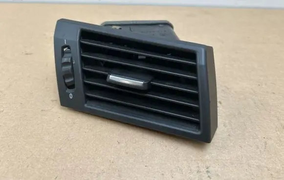 BMW X3 E83 Dashboard side air vent grill/cover trim 3400076