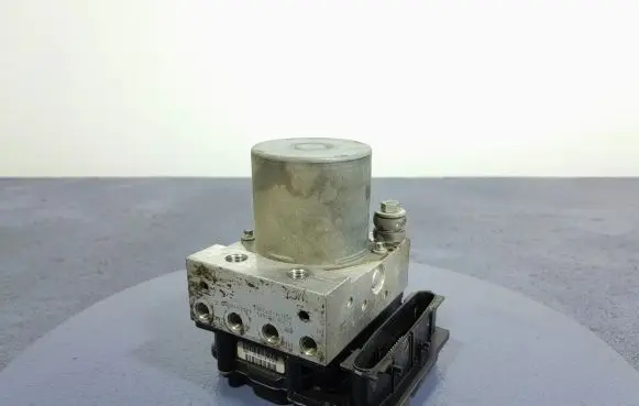 Toyota Aygo AB10 ABS Pump 44540-0H020