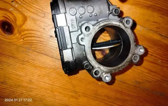 Mercedes-Benz C AMG W204 Throttle body valve A6420900270 0281002894 79003041