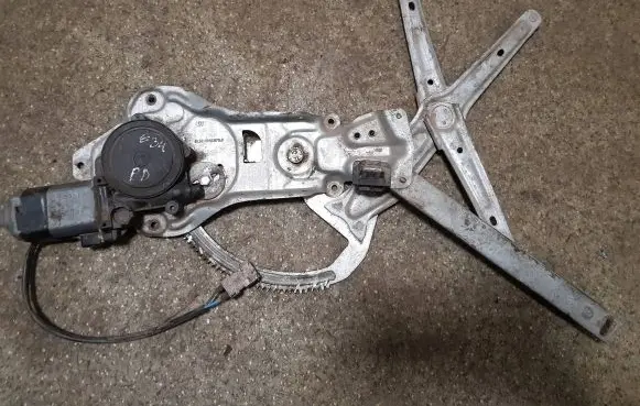 Sliding door window regulator with motor