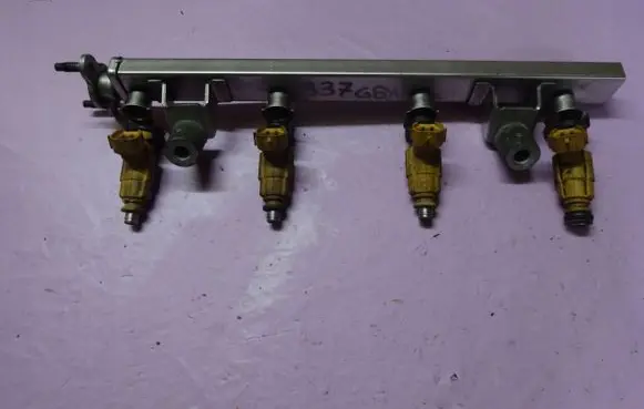 Hyundai i20 (PB PBT) Fuel main line pipe 337GBA