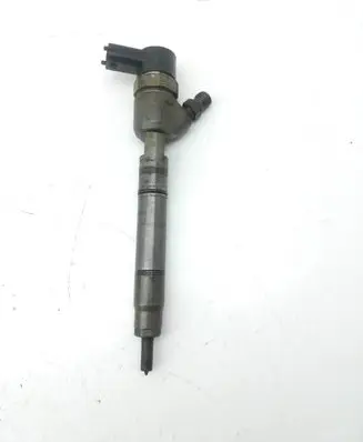 Hyundai i40 Fuel injector 338002A800 0445110411