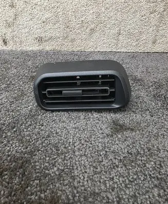 Citroen Berlingo Dashboard side air vent grill/cover trim GEO046604 MOU023003
