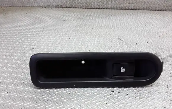Renault Megane II Electric window control switch
