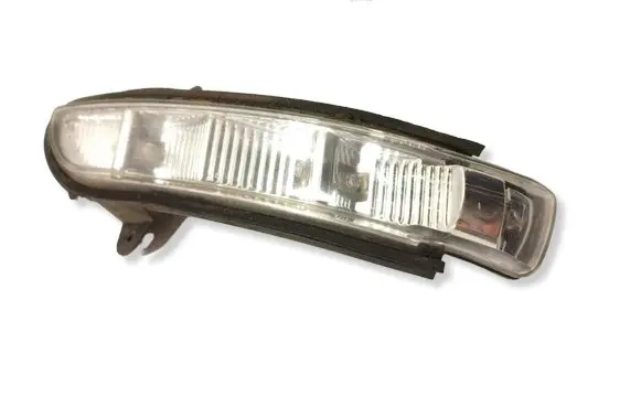 Mercedes-Benz E W211 Front indicator light 2198200621 4551442406