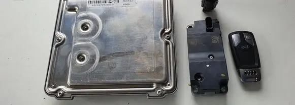 Audi Q5 SQ5 Engine control unit/module 04L907309L 0281030258