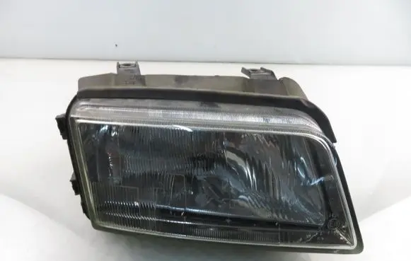 Audi A4 S4 B5 8D Headlight/headlamp 1307022195