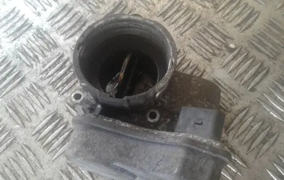 Dodge Journey Throttle valve 03G128063