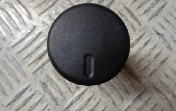 Opel Meriva B 12 V Socket (front) 