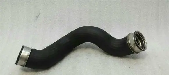 Mercedes-Benz CLS C219 Intercooler hose/pipe A2115282682