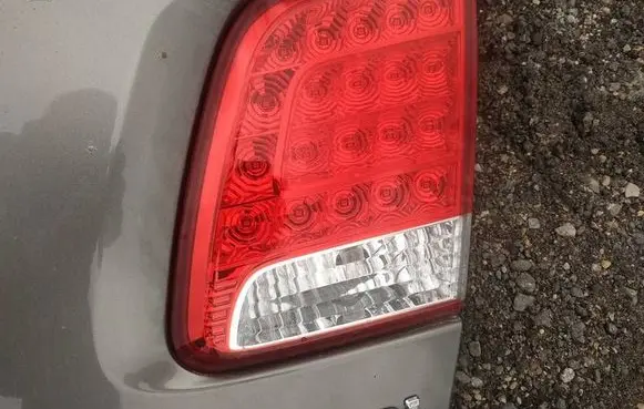 KIA Sorento Tailgate rear/tail lights
