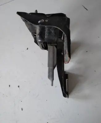 Opel Crossland X Engine mount bracket 9801521580