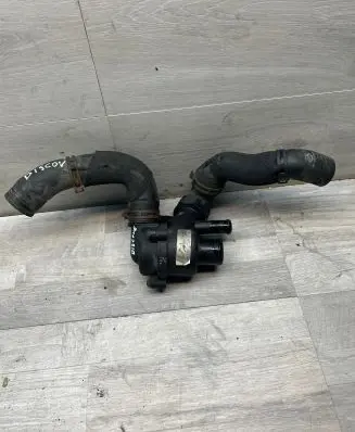 Thermostat/thermostat housing
