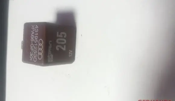 Audi A6 S6 C5 4B Other relay 431951253D