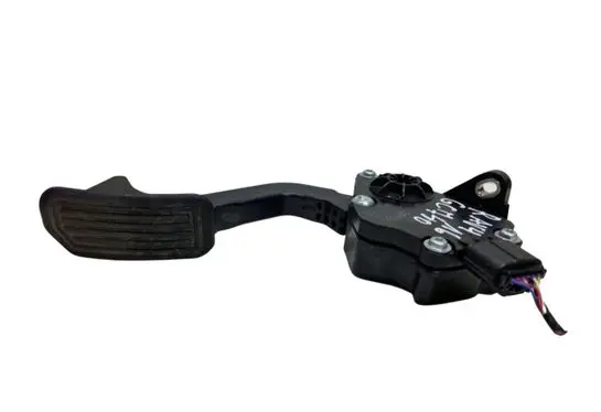 Toyota RAV 4 (XA40) Accelerator throttle pedal 7811042040 1988008942