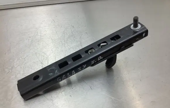 Ford Galaxy Seat belt adjustment rail 604412200 A4408E1