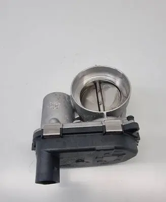 Volkswagen Golf VIII Throttle valve 04E133062T V29073596 349115919