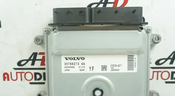 Volvo S80 Engine control unit/module 30788273AA
