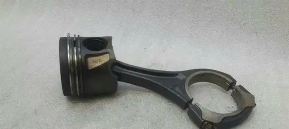 Mercedes-Benz E C207 W207 Piston with connecting rod A6420305817
