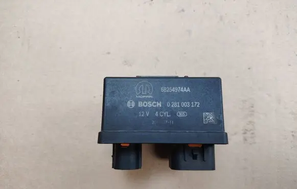 Jeep Wrangler Glow plug pre-heat relay 68254974AA 0281003172