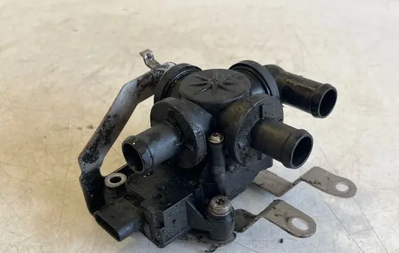 Porsche Taycan 9J1 Electric auxiliary coolant/water pump 9J1963375R