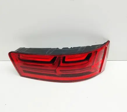 Audi Q7 4M Rear/tail lights 4M0945094C