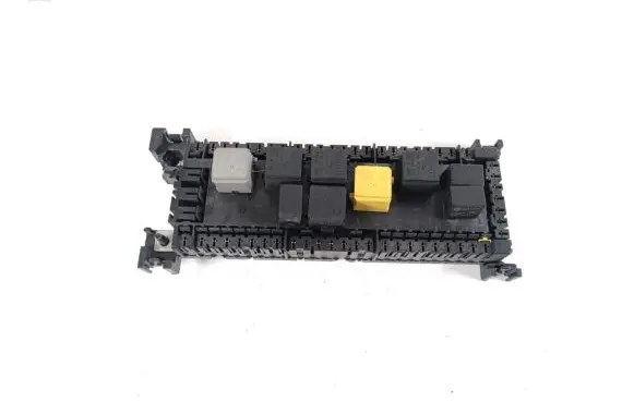 Mercedes-Benz G W461 W463 1st Gen Fuse module A1669063901